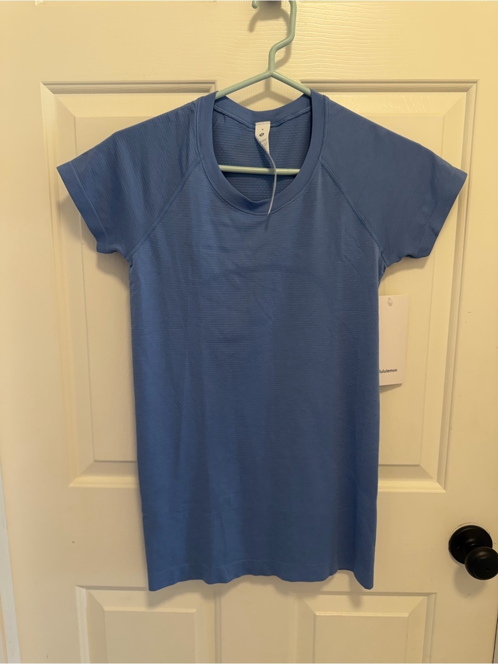 Lululemon Swiftly Tech Short Sleeve 2.0 Size 6